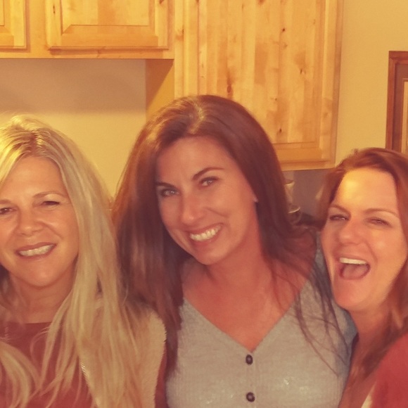 Meet your Posher, Cheryl - Picture 1 of 1